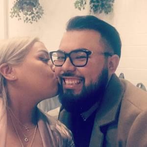 Meet your Posher, Adrian